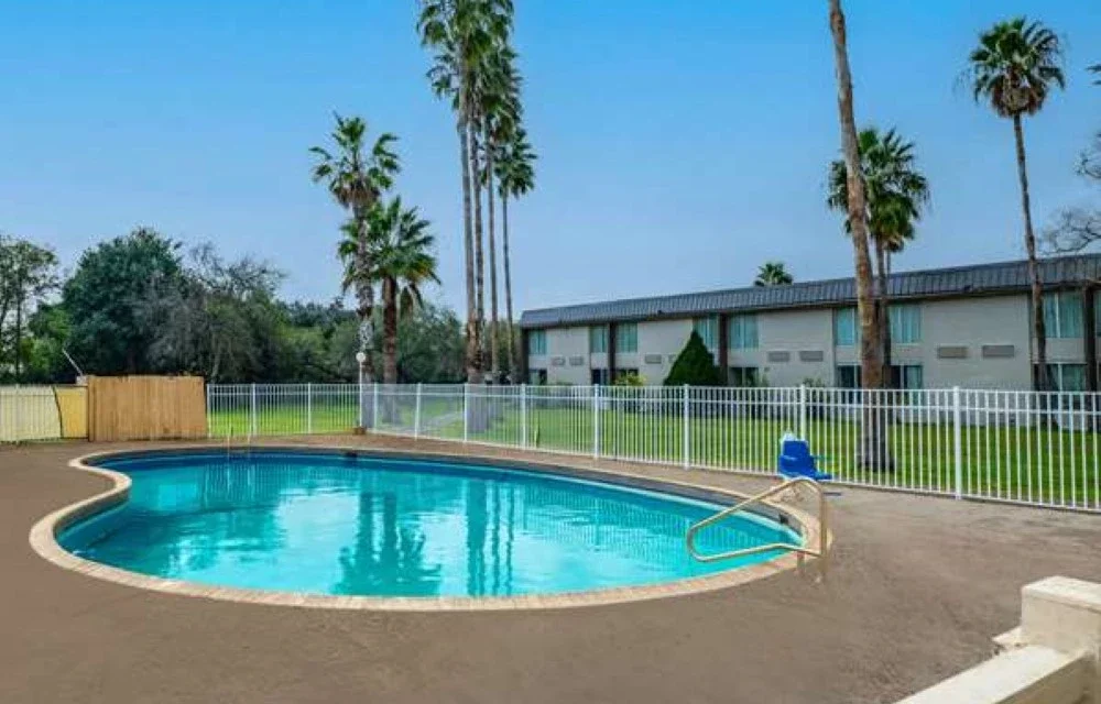 Hotel Amenities in Alice Pictures
